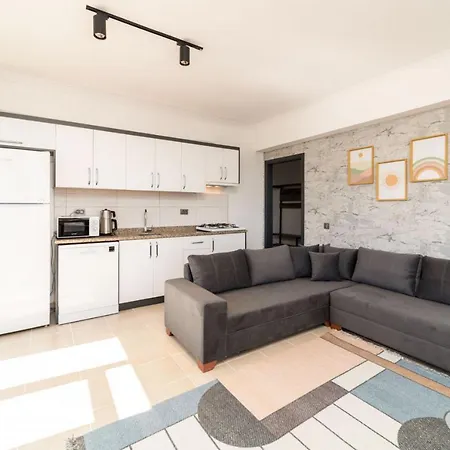 Flat With View And Balcony In Kundu Aksu Appartamento *
